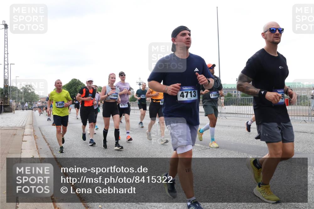29.06.2025 - hella hamburg halbmarathon Lena Gebhardt http://msf.ph/oto/8415322 29.06.2025 10:51:33 Lombardsbrücke 11608, 2485, 9763, 16678, 4713, 111, 11609, 1203, 1404, 1478, 1617, 1997, 2202, 2308, 2380, 2484, 2485, 2593, 2736, 2778, 3240, 3934, 3991, 4156, 4652, 4713, 4748, 4808, 4878, 4920, 5291, 5357, 5394, 5530, 5534, 5716, 5717, 6007, 6091, 6604, 6885, 6945, 6947, 6954, 6961, 7012, 7769, 7841, 7871, 7992, 8040, 8125, 8399, 8410, 8672, 9166, 9167, 9220, 9340, 9462, 9582, 9583, 9594, 9673, 9763, 10496, 10521, 10693, 10830, 11034, 11268, 11575, 11875, 12065 meine-sportfotos.de