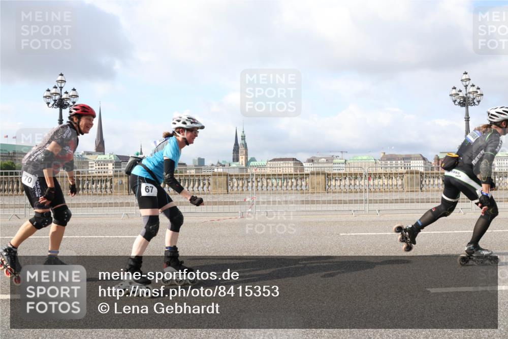 29.06.2025 - hella hamburg halbmarathon Lena Gebhardt http://msf.ph/oto/8415353 29.06.2025 08:56:32 Lombardsbrücke 70, 67, 2068 meine-sportfotos.de