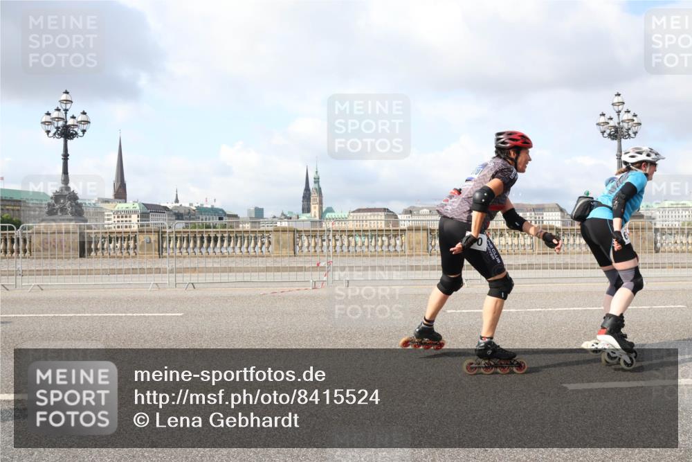 29.06.2025 - hella hamburg halbmarathon Lena Gebhardt http://msf.ph/oto/8415524 29.06.2025 08:56:32 Lombardsbrücke  meine-sportfotos.de