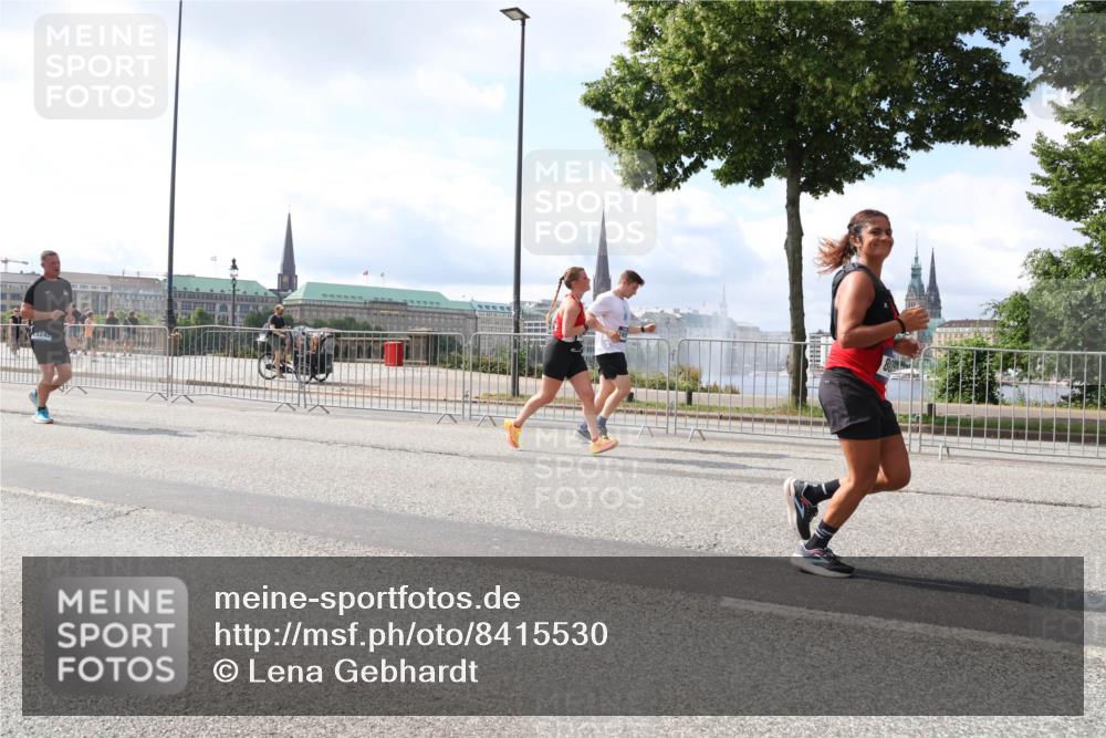 29.06.2025 - hella hamburg halbmarathon Lena Gebhardt http://msf.ph/oto/8415530 29.06.2025 10:05:05 Lombardsbrücke 1126, 1316, 1347, 1559, 1863, 2288, 2424, 2463, 2628, 2698, 3071, 3413, 3578, 4220, 4293, 4394, 4538, 4951, 5869, 6059, 6311, 6907, 6908, 7302, 7826, 8049, 8089, 8999, 9007, 9019, 9075, 9165, 9559, 9680, 10100, 10694, 10709, 10834, 11088, 11551, 11595, 12125, 12557, 12924, 13221, 13242, 13327, 13533, 13717, 14203, 15532, 16134, 16357, 16478, 16579, 16847, 16995, 17112, 17434, 17707, 17814, 17818, 18189, 18616, 18617, 19034 meine-sportfotos.de