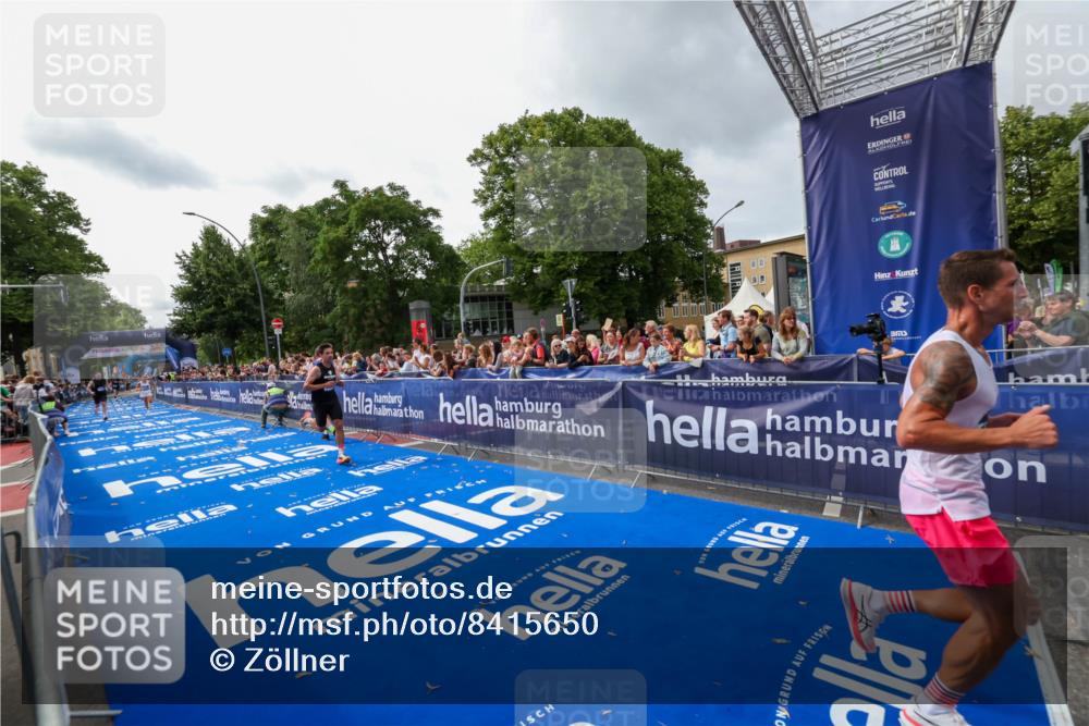 29.06.2025 - hella hamburg halbmarathon Zöllner http://msf.ph/oto/8415650 29.06.2025 10:26:43 Ziel 1577, 9565, 10848, 19076 meine-sportfotos.de
