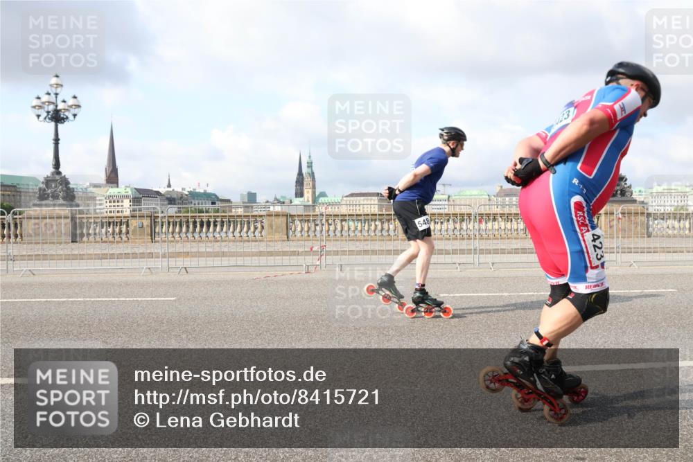 29.06.2025 - hella hamburg halbmarathon Lena Gebhardt http://msf.ph/oto/8415721 29.06.2025 08:56:33 Lombardsbrücke 423 meine-sportfotos.de