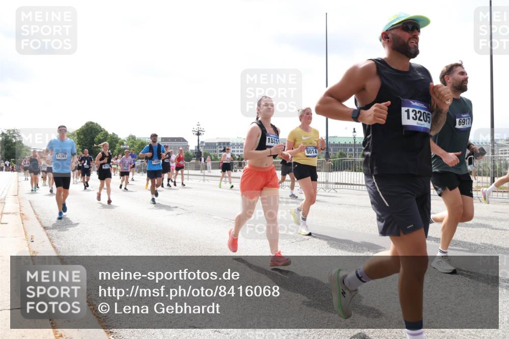 29.06.2025 - hella hamburg halbmarathon Lena Gebhardt http://msf.ph/oto/8416068 29.06.2025 10:42:19 Lombardsbrücke 14381, 13456, 1531, 8014, 13205, 6917, 1039, 1150, 1360, 1624, 1648, 1752, 1929, 1957, 1994, 2069, 2134, 2145, 2523, 2538, 2580, 2974, 3276, 3326, 3459, 3460, 3568, 3605, 3874, 4329, 4353, 4735, 4736, 4778, 4885, 4891, 4892, 5403, 5419, 5671, 5810, 6136, 6137, 6153, 6430, 6436, 6828, 6837, 6846, 6917, 7040, 7260, 7357, 7557, 7666, 7955, 8014, 8459, 8525, 8526, 8529, 8712, 8816, 8908, 9008, 9223, 9370, 9467, 9980, 10027, 10532, 10623 meine-sportfotos.de