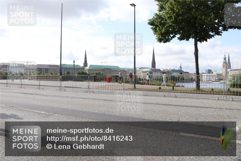 29.06.2025 - hella hamburg halbmarathon Lena Gebhardt http://msf.ph/oto/8416243 29.06.2025 09:50:59 Lombardsbrücke 1209, 1256, 1358, 1441, 1677, 1697, 1700, 1962, 2546, 2579, 2675, 2719, 3056, 3626, 3947, 4205, 4229, 4380, 4854, 4888, 4889, 4893, 5026, 5087, 5275, 5387, 5472, 5506, 5508, 5752, 5916, 6080, 6429, 6593, 6639, 6686, 6687, 6721, 6901, 7026, 7110, 7116, 7284, 7635, 7693, 8091, 8122, 8319, 8574, 8958, 8966, 9262, 9313, 9371, 9380, 9755, 9833, 10064, 10193, 10415, 10469, 10783, 10922, 11281, 11284, 11305, 11907, 12153 meine-sportfotos.de