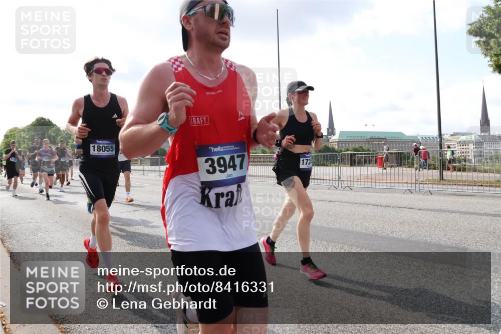 29.06.2025 - hella hamburg halbmarathon Lena Gebhardt http://msf.ph/oto/8416331 29.06.2025 09:51:00 Lombardsbrücke 7116, 13268, 18055, 3947, 172, 1209, 1256, 1358, 1441, 1677, 1697, 1700, 1962, 2546, 2579, 3056, 3626, 3700, 3947, 4205, 4229, 4380, 4854, 4888, 4889, 4893, 5026, 5087, 5275, 5387, 5472, 5506, 5508, 5752, 5916, 6080, 6429, 6593, 6639, 6686, 6687, 6721, 6901, 7026, 7110, 7116, 7284, 7635, 7693, 8091, 8122, 8319, 8574, 8958, 8966, 9262, 9313, 9371, 9380, 9755, 9833, 10064, 10193, 10415, 10469, 10783, 10922, 11281, 11284, 11305, 11907, 12153 meine-sportfotos.de