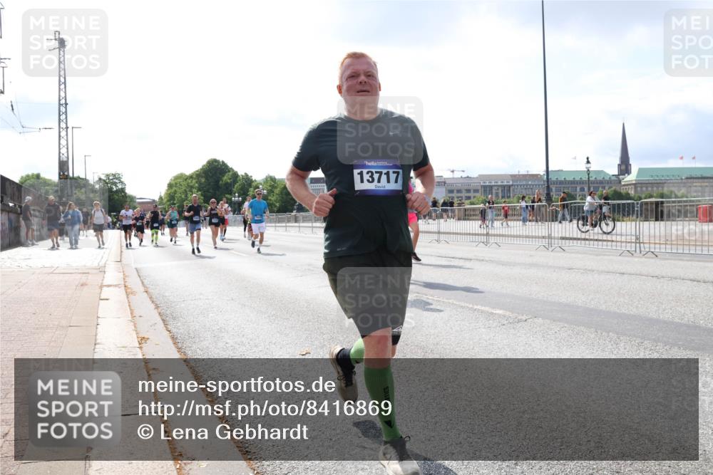 29.06.2025 - hella hamburg halbmarathon Lena Gebhardt http://msf.ph/oto/8416869 29.06.2025 10:05:16 Lombardsbrücke 13717, 1126, 1559, 1863, 1936, 1981, 2288, 2298, 2424, 2628, 3071, 3413, 3578, 4014, 4220, 4394, 4538, 4782, 4951, 5073, 6059, 6907, 6908, 7302, 7826, 8089, 8999, 9007, 9019, 9075, 9165, 9559, 9680, 10343, 10694, 11088, 11551, 11595, 11784, 11873, 12557, 13221, 13242, 13327, 13717, 14203, 14465, 14642, 16092, 16134, 16357, 16478, 16546, 16579, 16847, 17112, 17707, 17814, 17818, 18189, 18616, 18617, 19034 meine-sportfotos.de
