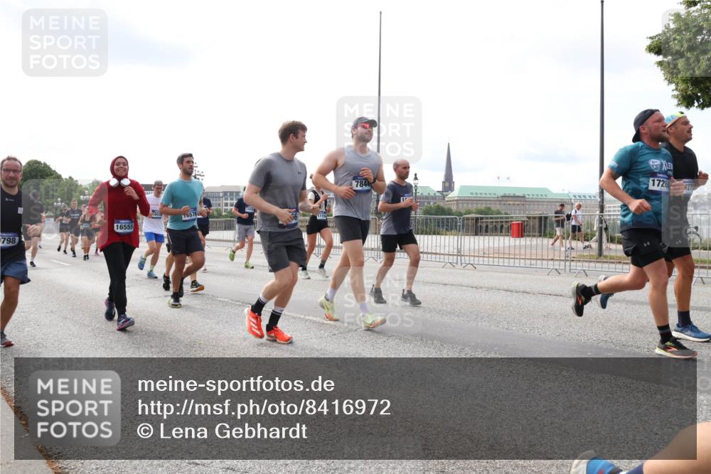 29.06.2025 - hella hamburg halbmarathon Lena Gebhardt http://msf.ph/oto/8416972 29.06.2025 10:17:52 Lombardsbrücke 798, 16555, 603, 16571, 66, 1115, 1726, 27, 7844, 1015, 1159, 1160, 1204, 1268, 1274, 1325, 1458, 1554, 1622, 1641, 1749, 1795, 1982, 2094, 2147, 2259, 2305, 2548, 2931, 3138, 3292, 3802, 3803, 3977, 4194, 4218, 4852, 5002, 5004, 5290, 5611, 5733, 6254, 6270, 6336, 6352, 6520, 6786, 7011, 7094, 7258, 7291, 7413, 7566, 7641, 7649, 7838, 7844, 7882, 7883, 8128, 8144, 8248, 8309, 8351, 8607, 8799, 8895, 9400, 9539, 9717, 9734, 9798, 9844, 9848, 9964, 10174, 10332, 10509 meine-sportfotos.de