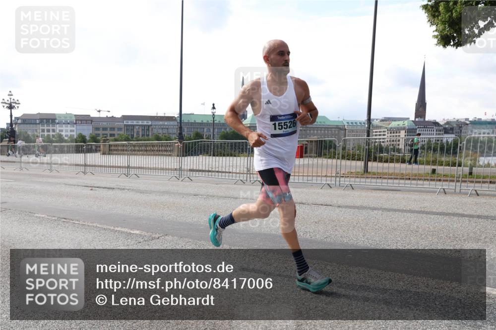 29.06.2025 - hella hamburg halbmarathon Lena Gebhardt http://msf.ph/oto/8417006 29.06.2025 09:40:50 Lombardsbrücke 15526, 34, 54, 5253, 6530, 6816, 9151, 9447, 9475, 11210, 11829, 12373, 12678, 14302, 14360, 14766, 15526, 16068, 16245, 16988, 17771, 18930 meine-sportfotos.de