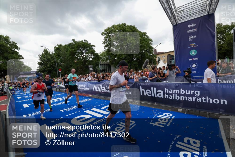 29.06.2025 - hella hamburg halbmarathon Zöllner http://msf.ph/oto/8417302 29.06.2025 10:50:57 Ziel 1466, 2207, 3654, 3947, 4839, 5018, 7052, 7369, 8205, 8572, 10215, 10750, 11551, 13687, 15362, 15395, 15643, 16285, 18182 meine-sportfotos.de