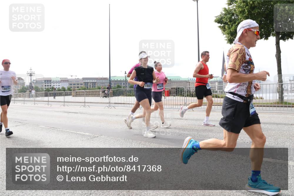 29.06.2025 - hella hamburg halbmarathon Lena Gebhardt http://msf.ph/oto/8417368 29.06.2025 10:26:55 Lombardsbrücke 18074, 15027, 15878, 1530, 1793, 1973, 2045, 2306, 2643, 4358, 4507, 4509, 4844, 5494, 5495, 5707, 6625, 6637, 6905, 7069, 7234, 7314, 8056, 8079, 8281, 9186, 9349, 10077, 10465, 11110, 11270, 11740, 12071, 12126, 13264, 13462, 14020, 14021, 14930, 15027, 15108, 15807, 15878, 16479, 16788, 17049, 17300, 17445, 17675, 18074, 18087, 18516, 18962, 18976, 18978 meine-sportfotos.de