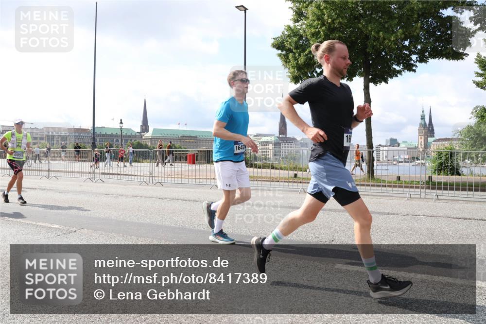 29.06.2025 - hella hamburg halbmarathon Lena Gebhardt http://msf.ph/oto/8417389 29.06.2025 10:05:21 Lombardsbrücke 6059, 1647, 1126, 1863, 1936, 1981, 2288, 2298, 2424, 2624, 3071, 3413, 3578, 4014, 4220, 4782, 5073, 6059, 6907, 6908, 7302, 7826, 8089, 8999, 9007, 9019, 9075, 9165, 9559, 9680, 9736, 9737, 9738, 10343, 10694, 11088, 11595, 11784, 11873, 11958, 12557, 13221, 13242, 13327, 13717, 14203, 14465, 14642, 16092, 16134, 16478, 16546, 16579, 16847, 17112, 17707, 17818, 18189, 18616, 18617, 19034, 19248 meine-sportfotos.de