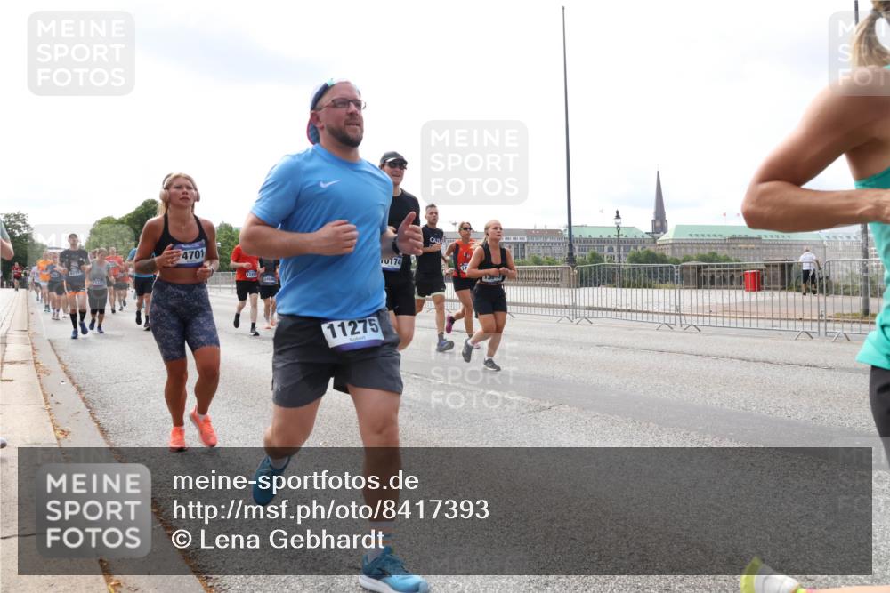 29.06.2025 - hella hamburg halbmarathon Lena Gebhardt http://msf.ph/oto/8417393 29.06.2025 10:17:56 Lombardsbrücke 4701, 10500, 11275, 0174, 136, 1015, 1159, 1160, 1204, 1268, 1274, 1325, 1458, 1554, 1622, 1641, 1749, 1795, 1982, 2094, 2147, 2259, 2305, 2548, 2634, 2931, 3125, 3138, 3292, 3977, 4194, 4218, 4804, 4852, 5002, 5004, 5290, 5611, 5733, 6254, 6270, 6336, 6352, 6786, 7094, 7258, 7291, 7413, 7566, 7641, 7649, 7838, 7844, 7882, 7883, 8067, 8128, 8144, 8248, 8607, 8799, 9400, 9539, 9717, 9734, 9798, 9844, 9848, 9964, 10174, 10332, 10509, 10908, 12498 meine-sportfotos.de