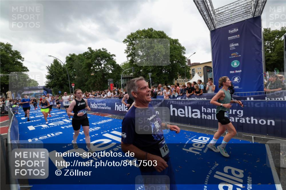 29.06.2025 - hella hamburg halbmarathon Zöllner http://msf.ph/oto/8417503 29.06.2025 10:51:09 Ziel 1366, 1630, 4077, 4816, 4967, 8117, 8261, 8508, 8704, 10508, 10603, 11733, 13008, 13073, 14125, 17221, 17384, 17823, 18066 meine-sportfotos.de