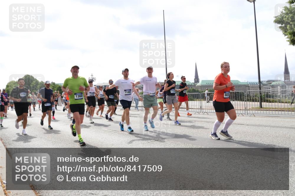 29.06.2025 - hella hamburg halbmarathon Lena Gebhardt http://msf.ph/oto/8417509 29.06.2025 10:42:30 Lombardsbrücke 16393, 13952, 11463, 17316, 1360, 16352, 6828, 10532, 1039, 1150, 1360, 1624, 1656, 1752, 1929, 1957, 1994, 2069, 2134, 2145, 2401, 2523, 2538, 2580, 2940, 2941, 2974, 3276, 3605, 3874, 4092, 4329, 4334, 4353, 4735, 4736, 4778, 4885, 4891, 4892, 5403, 5417, 5419, 5671, 5810, 6120, 6136, 6764, 6828, 6837, 6917, 7040, 7260, 7357, 7513, 7557, 7666, 8014, 8459, 8525, 8526, 8529, 8712, 8816, 9008, 9223, 9370, 9980, 10027, 10454, 10532, 10697, 12441, 13241 meine-sportfotos.de