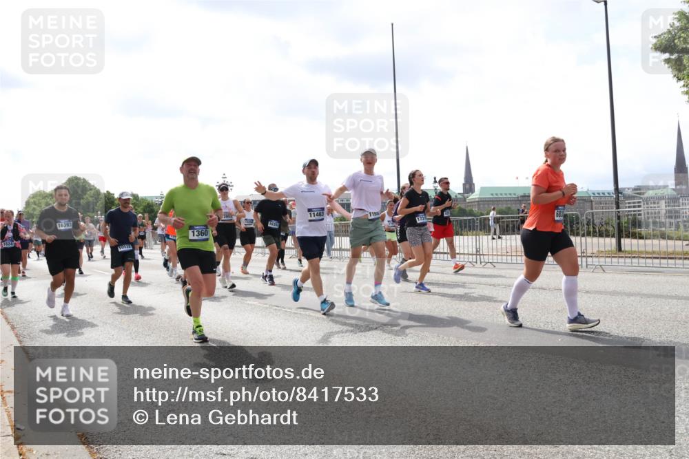 29.06.2025 - hella hamburg halbmarathon Lena Gebhardt http://msf.ph/oto/8417533 29.06.2025 10:42:30 Lombardsbrücke 16393, 1360, 10532, 3952, 13250, 16352, 11463, 1153, 1167, 17316, 1039, 1150, 1360, 1624, 1656, 1752, 1929, 1957, 1994, 2069, 2134, 2145, 2401, 2523, 2538, 2580, 2940, 2941, 2974, 3276, 3605, 3874, 4092, 4329, 4334, 4353, 4735, 4736, 4778, 4885, 4891, 4892, 5403, 5417, 5419, 5671, 5810, 6120, 6136, 6764, 6828, 6837, 6917, 7040, 7260, 7357, 7513, 7557, 7666, 8014, 8459, 8525, 8526, 8529, 8712, 8816, 9008, 9223, 9370, 9980, 10027, 10454, 10532, 10697, 12441, 13241 meine-sportfotos.de