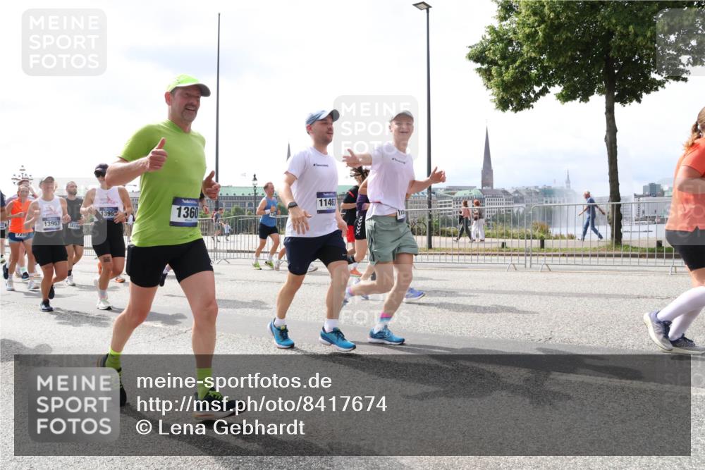 29.06.2025 - hella hamburg halbmarathon Lena Gebhardt http://msf.ph/oto/8417674 29.06.2025 10:42:31 Lombardsbrücke 726, 13953, 18245, 13952, 1360, 11463, 1150, 1360, 1624, 1656, 1752, 1929, 1957, 1964, 1994, 2069, 2134, 2145, 2401, 2523, 2538, 2580, 2940, 2941, 2974, 3276, 3283, 3605, 3874, 4092, 4329, 4334, 4353, 4778, 4885, 4891, 4892, 5403, 5417, 5419, 5671, 5810, 6120, 6136, 6764, 6828, 6837, 6917, 7040, 7260, 7357, 7513, 7557, 7666, 8014, 8459, 8525, 8526, 8529, 8712, 8816, 9008, 9370, 9980, 10027, 10454, 10532, 10697, 12441, 13241 meine-sportfotos.de