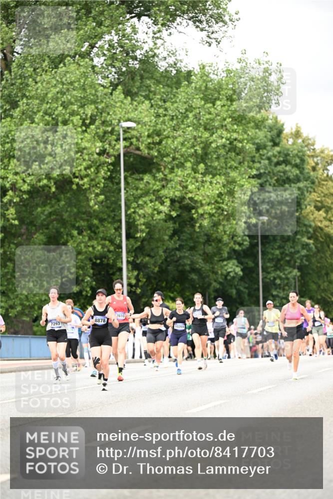 29.06.2025 - hella hamburg halbmarathon Dr. Thomas Lammeyer http://msf.ph/oto/8417703 29.06.2025 10:45:21 Kennedybrücke 1075, 1323, 1731, 3306, 4044, 4638, 4906, 5549, 5753, 6088, 6098, 6806, 7293, 7585, 7829, 7956, 8429, 8430, 8878, 9237, 9962, 10269, 10644, 10920, 10940, 11053, 11176 meine-sportfotos.de