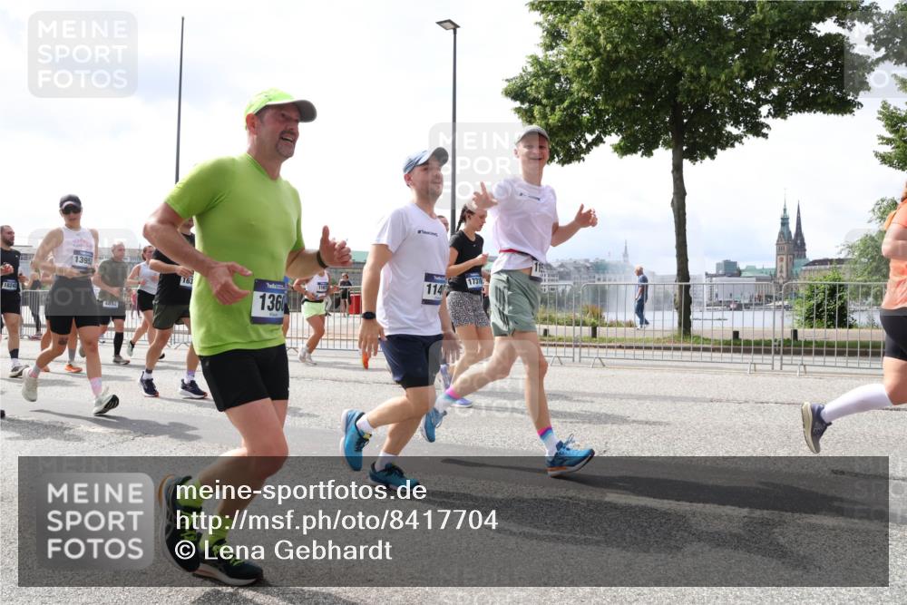 29.06.2025 - hella hamburg halbmarathon Lena Gebhardt http://msf.ph/oto/8417704 29.06.2025 10:42:31 Lombardsbrücke 18243, 13952, 4892, 163, 1360, 114, 17316, 1150, 1360, 1624, 1656, 1752, 1929, 1957, 1964, 1994, 2069, 2134, 2145, 2401, 2523, 2538, 2580, 2940, 2941, 2974, 3276, 3283, 3605, 3874, 4092, 4329, 4334, 4353, 4778, 4885, 4891, 4892, 5403, 5417, 5419, 5671, 5810, 6120, 6136, 6764, 6828, 6837, 6917, 7040, 7260, 7357, 7513, 7557, 7666, 8014, 8459, 8525, 8526, 8529, 8712, 8816, 9008, 9370, 9980, 10027, 10454, 10532, 10697, 12441, 13241 meine-sportfotos.de