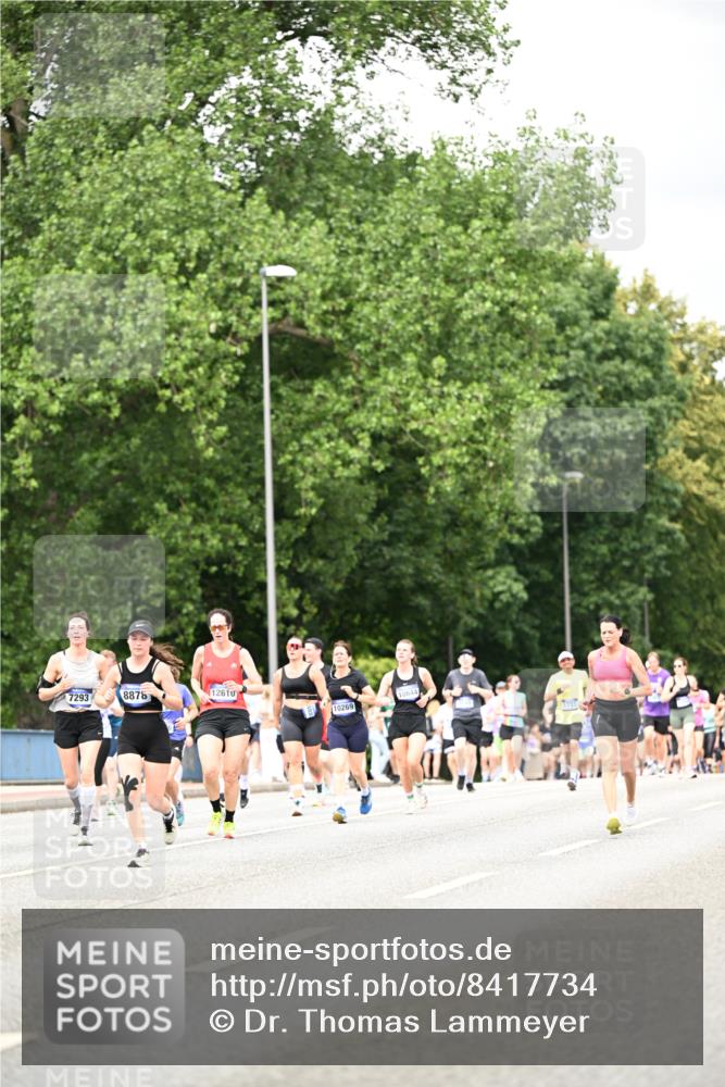 29.06.2025 - hella hamburg halbmarathon Dr. Thomas Lammeyer http://msf.ph/oto/8417734 29.06.2025 10:45:22 Kennedybrücke 1075, 1323, 1731, 3306, 4044, 4638, 4906, 5549, 5753, 6088, 6098, 6806, 7293, 7585, 7829, 7956, 8429, 8430, 8878, 9237, 9962, 10269, 10644, 10920, 10940, 11053, 11176 meine-sportfotos.de