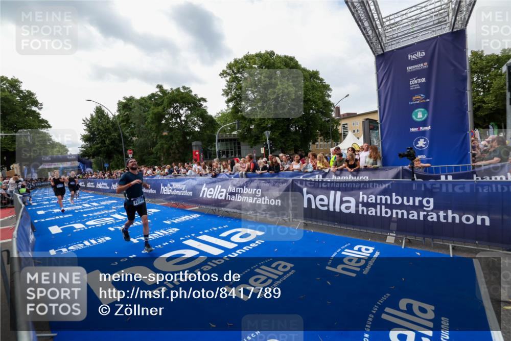 29.06.2025 - hella hamburg halbmarathon Zöllner http://msf.ph/oto/8417789 29.06.2025 10:29:12 Ziel 3043, 8473, 10171, 16157, 19194 meine-sportfotos.de