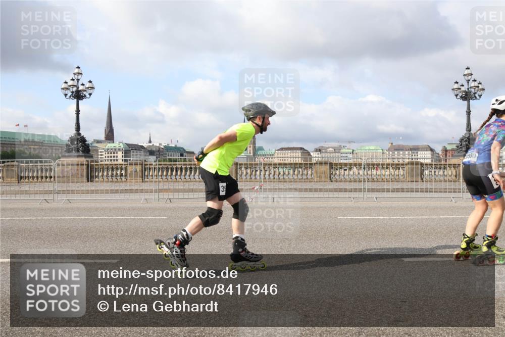 29.06.2025 - hella hamburg halbmarathon Lena Gebhardt http://msf.ph/oto/8417946 29.06.2025 08:57:12 Lombardsbrücke 39, 0500 meine-sportfotos.de