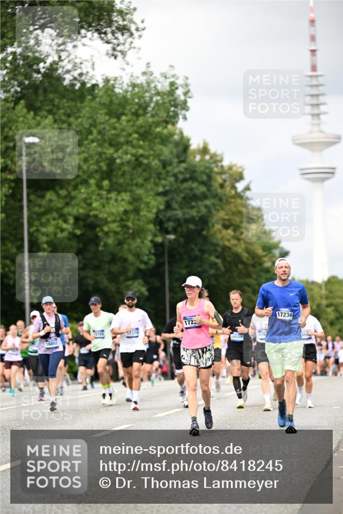 29.06.2025 - hella hamburg halbmarathon Dr. Thomas Lammeyer http://msf.ph/oto/8418245 29.06.2025 10:45:40 Kennedybrücke 1731, 2805, 3344, 4044, 4412, 4638, 4774, 5549, 5688, 5928, 6088, 7293, 7661, 7829, 8769, 8878, 9009, 10269, 10407, 10644, 11166, 11209, 11371 meine-sportfotos.de