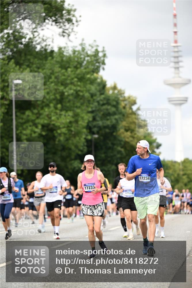 29.06.2025 - hella hamburg halbmarathon Dr. Thomas Lammeyer http://msf.ph/oto/8418272 29.06.2025 10:45:42 Kennedybrücke 1731, 2805, 3344, 4044, 4412, 4638, 4774, 5549, 5688, 5928, 6088, 7293, 7661, 7829, 8769, 9009, 10269, 10407, 10644, 11166, 11209, 11371 meine-sportfotos.de