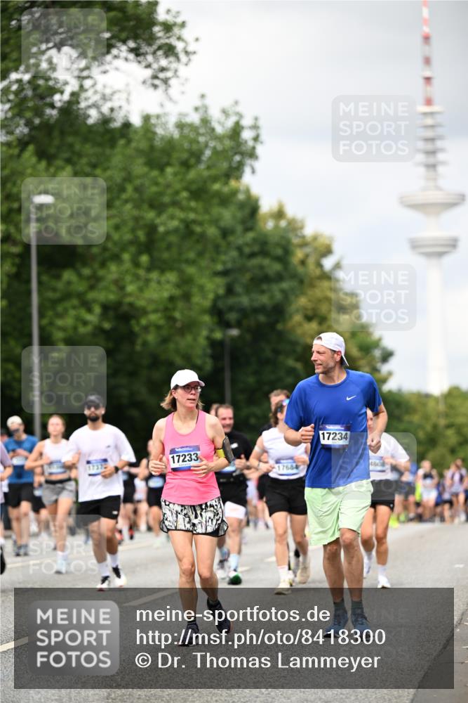 29.06.2025 - hella hamburg halbmarathon Dr. Thomas Lammeyer http://msf.ph/oto/8418300 29.06.2025 10:45:43 Kennedybrücke 1731, 2805, 3344, 4044, 4412, 4638, 4774, 5549, 5688, 5928, 6088, 7293, 7661, 7829, 8769, 9009, 10269, 10407, 10644, 11166, 11209, 11371 meine-sportfotos.de
