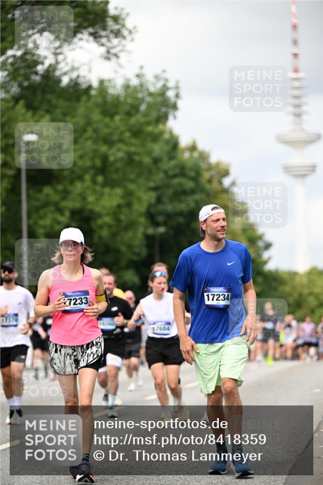 29.06.2025 - hella hamburg halbmarathon Dr. Thomas Lammeyer http://msf.ph/oto/8418359 29.06.2025 10:45:44 Kennedybrücke 1731, 2229, 2805, 3344, 4044, 4412, 4638, 4774, 5549, 5688, 5928, 6088, 7661, 7829, 8293, 8769, 9009, 9370, 10269, 10407, 10644, 11166, 11209, 11371 meine-sportfotos.de