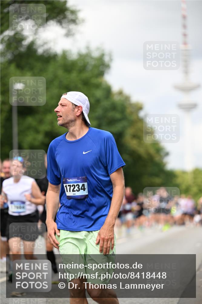 29.06.2025 - hella hamburg halbmarathon Dr. Thomas Lammeyer http://msf.ph/oto/8418448 29.06.2025 10:45:46 Kennedybrücke 1314, 1731, 2229, 2805, 3344, 3694, 4412, 4638, 4774, 5549, 5688, 5928, 6088, 7661, 7821, 8293, 8769, 9009, 9370, 10027, 10407, 10644, 11166, 11209, 11371 meine-sportfotos.de