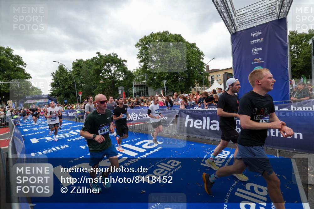 29.06.2025 - hella hamburg halbmarathon Zöllner http://msf.ph/oto/8418452 29.06.2025 10:51:53 Ziel 2396, 2818, 2823, 2880, 4297, 7224, 8710, 8819, 8856, 9793, 9959, 12224, 13799, 15427, 15727, 16907, 17682, 17815, 17962, 19053, 19137 meine-sportfotos.de
