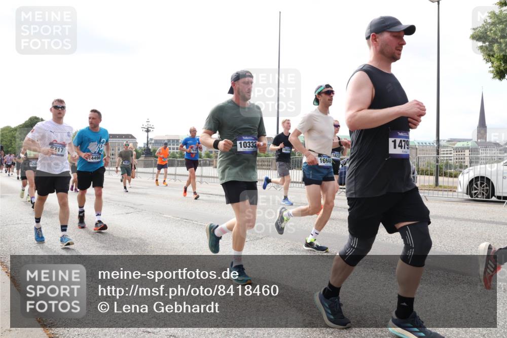 29.06.2025 - hella hamburg halbmarathon Lena Gebhardt http://msf.ph/oto/8418460 29.06.2025 10:18:06 Lombardsbrücke 824, 717, 4496, 7649, 10332, 15614, 16644, 1823, 1479, 1015, 1159, 1160, 1268, 1274, 1325, 1458, 1554, 1622, 1641, 1749, 1795, 1982, 2087, 2094, 2147, 2335, 2548, 2634, 2931, 3125, 3138, 3292, 3321, 3482, 3977, 4710, 4738, 4804, 5002, 5004, 5290, 5611, 5733, 5909, 6270, 7094, 7258, 7413, 7641, 7649, 7838, 7882, 7883, 8067, 8128, 8144, 8248, 8607, 8799, 9222, 9400, 9539, 9717, 9734, 9798, 9834, 9844, 9964, 10174, 10332, 10509, 10659, 10908, 12498, 13341 meine-sportfotos.de