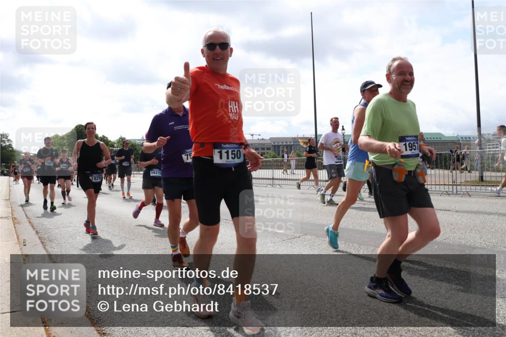 29.06.2025 - hella hamburg halbmarathon Lena Gebhardt http://msf.ph/oto/8418537 29.06.2025 10:42:36 Lombardsbrücke 1816, 5403, 1929, 1476, 16215, 1150, 1957, 1150, 1360, 1624, 1656, 1929, 1957, 1964, 1994, 2069, 2134, 2401, 2509, 2538, 2580, 2940, 2941, 3283, 3378, 3605, 3874, 4092, 4105, 4334, 4353, 4385, 4778, 4885, 4891, 4892, 5403, 5417, 5419, 5810, 6120, 6764, 6828, 6917, 7040, 7260, 7357, 7513, 7557, 7666, 8014, 8161, 8459, 8525, 8526, 8529, 8712, 8816, 9370, 9980, 10008, 10454, 10532, 10697, 11142, 11710, 12151, 12441, 13241 meine-sportfotos.de