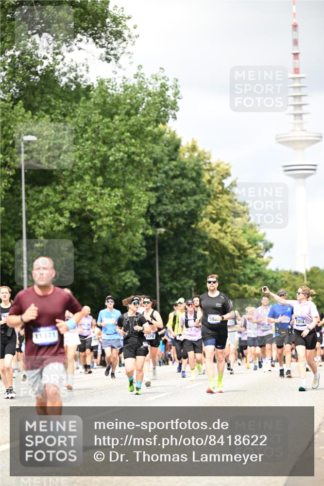 29.06.2025 - hella hamburg halbmarathon Dr. Thomas Lammeyer http://msf.ph/oto/8418622 29.06.2025 10:45:55 Kennedybrücke 1314, 1317, 1536, 2229, 2805, 3344, 3532, 3533, 3694, 4412, 4774, 5086, 5688, 5928, 6846, 6894, 7661, 7821, 8293, 8300, 8301, 8443, 8586, 8769, 9009, 9370, 10027, 10483, 11024, 11097, 11166, 11209, 11371, 11437, 11438 meine-sportfotos.de