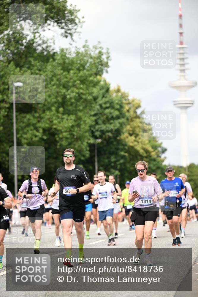 29.06.2025 - hella hamburg halbmarathon Dr. Thomas Lammeyer http://msf.ph/oto/8418736 29.06.2025 10:46:00 Kennedybrücke 1314, 1317, 1536, 2229, 2762, 2763, 2805, 3344, 3532, 3533, 3694, 4774, 5086, 5688, 5928, 6066, 6719, 6793, 6846, 6894, 7821, 8293, 8300, 8301, 8443, 8586, 9009, 9370, 10027, 10483, 11024, 11097, 11166, 11207, 11209, 11255, 11371, 11437, 11438 meine-sportfotos.de
