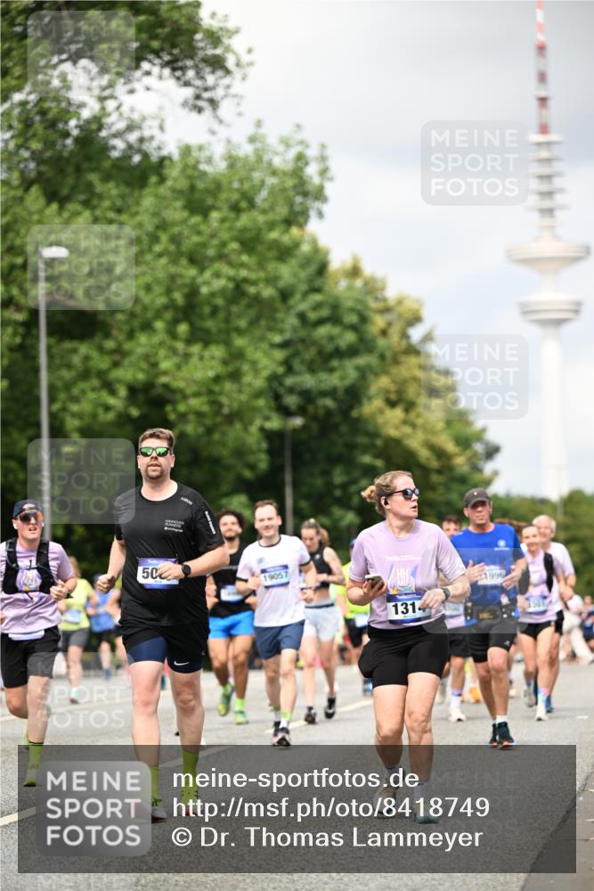 29.06.2025 - hella hamburg halbmarathon Dr. Thomas Lammeyer http://msf.ph/oto/8418749 29.06.2025 10:46:01 Kennedybrücke 1314, 1317, 1536, 2229, 2762, 2763, 2805, 3532, 3533, 3694, 4774, 5086, 5688, 5928, 6066, 6719, 6793, 6846, 6894, 7821, 8293, 8300, 8301, 8443, 8586, 9009, 9370, 10027, 10483, 11024, 11097, 11166, 11207, 11209, 11255, 11371, 11437, 11438 meine-sportfotos.de