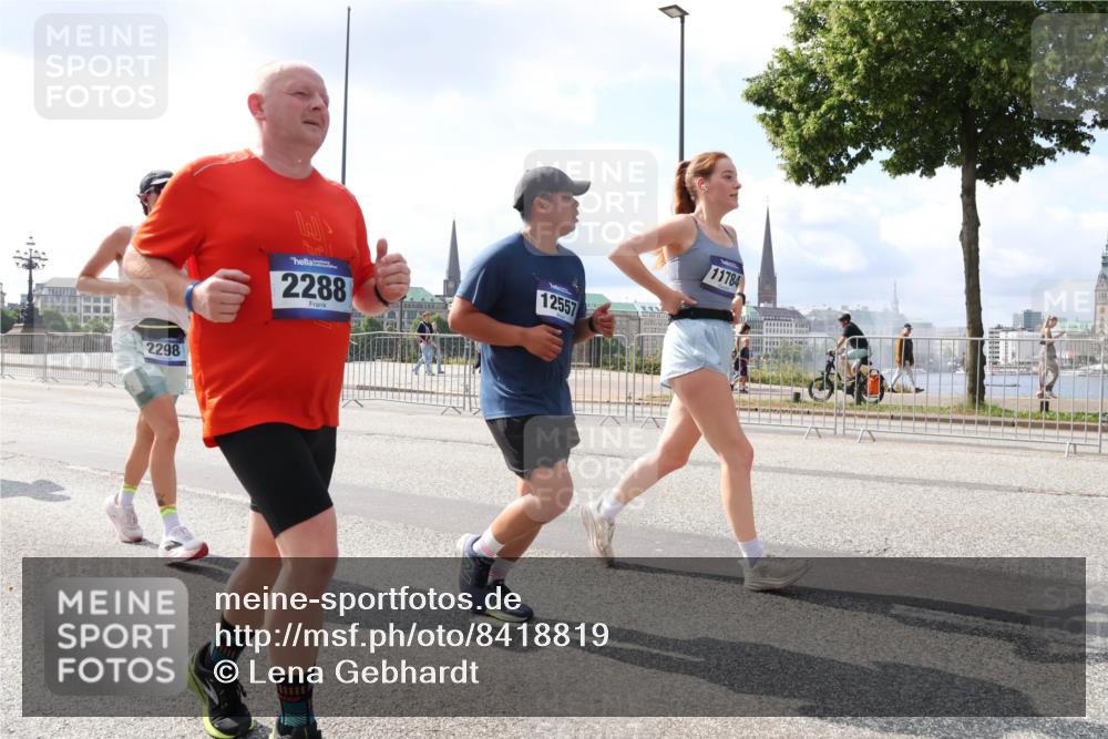 29.06.2025 - hella hamburg halbmarathon Lena Gebhardt http://msf.ph/oto/8418819 29.06.2025 10:05:30 Lombardsbrücke 2298, 2288, 12557, 11784, 1863, 1936, 1981, 2288, 2298, 2424, 2471, 2624, 3071, 3413, 3461, 3578, 3929, 4014, 4220, 4782, 5073, 5762, 6059, 6907, 6908, 7826, 8089, 8999, 9007, 9075, 9165, 9339, 9559, 9680, 9736, 9737, 9738, 9917, 10343, 10694, 10791, 10998, 11784, 11873, 11958, 12557, 13221, 13327, 13717, 14203, 14465, 14642, 16092, 16478, 16546, 16847, 17707, 17731, 17740, 18189, 18616, 18617, 18973, 19034, 19248 meine-sportfotos.de