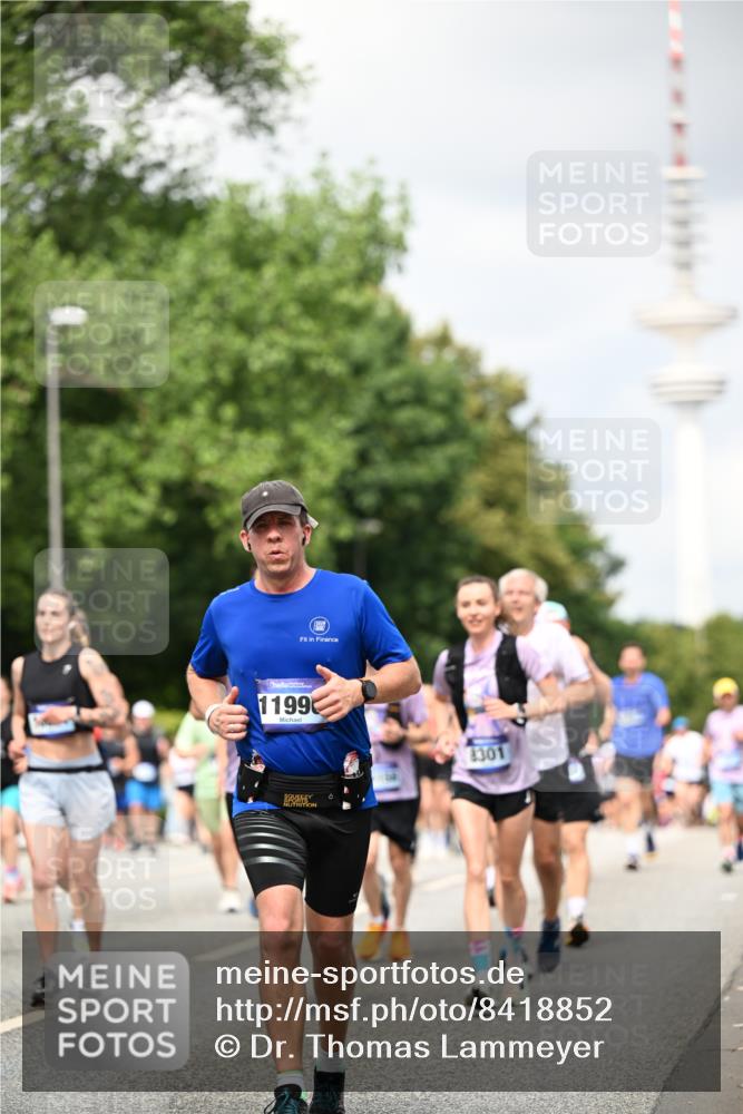 29.06.2025 - hella hamburg halbmarathon Dr. Thomas Lammeyer http://msf.ph/oto/8418852 29.06.2025 10:46:05 Kennedybrücke 1314, 1317, 1536, 2229, 2762, 2763, 3532, 3533, 3694, 4774, 5086, 5688, 5942, 6066, 6719, 6726, 6793, 6846, 6894, 7821, 8293, 8300, 8301, 8443, 8586, 9009, 9370, 9588, 10027, 10181, 10483, 11011, 11017, 11024, 11097, 11207, 11255, 11371, 11437, 11438 meine-sportfotos.de