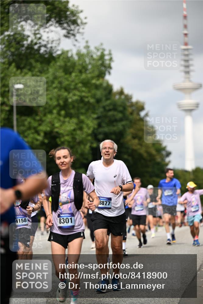 29.06.2025 - hella hamburg halbmarathon Dr. Thomas Lammeyer http://msf.ph/oto/8418900 29.06.2025 10:46:07 Kennedybrücke 1314, 1317, 1536, 2229, 2762, 2763, 3532, 3533, 3694, 4774, 5086, 5688, 5942, 6066, 6719, 6726, 6793, 6846, 6894, 7821, 8293, 8300, 8301, 8443, 8586, 9009, 9370, 9588, 10027, 10181, 10483, 11011, 11017, 11024, 11097, 11207, 11255, 11371, 11437, 11438 meine-sportfotos.de