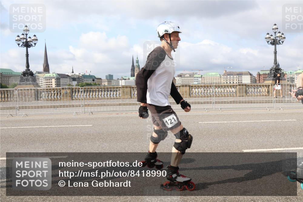 29.06.2025 - hella hamburg halbmarathon Lena Gebhardt http://msf.ph/oto/8418990 29.06.2025 08:57:29 Lombardsbrücke 121 meine-sportfotos.de