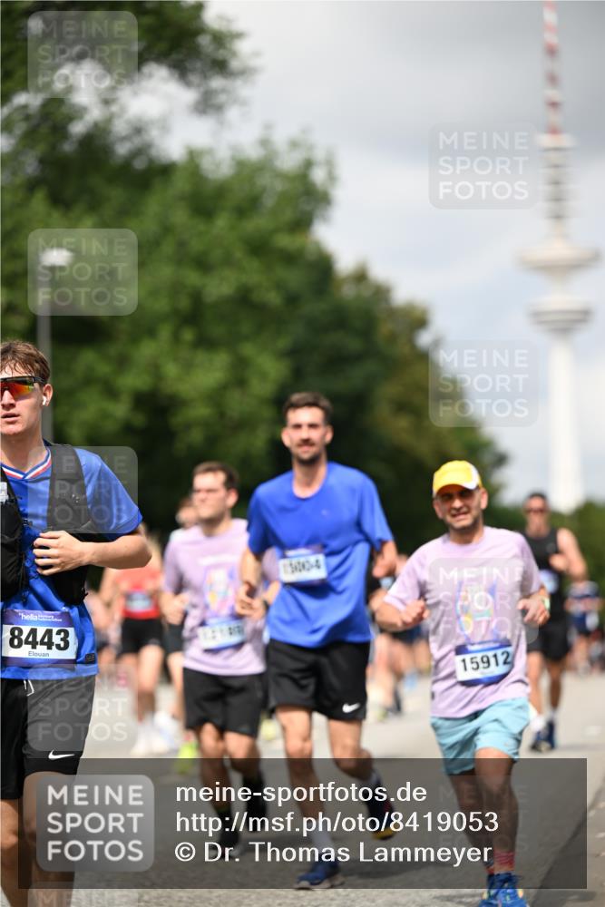 29.06.2025 - hella hamburg halbmarathon Dr. Thomas Lammeyer http://msf.ph/oto/8419053 29.06.2025 10:46:12 Kennedybrücke 1314, 1317, 1536, 1648, 2229, 2762, 2763, 3459, 3532, 3533, 3694, 5086, 5942, 6066, 6137, 6450, 6719, 6726, 6793, 6846, 6894, 7821, 7968, 8004, 8162, 8163, 8293, 8300, 8301, 8443, 8586, 9370, 9588, 10027, 10181, 10483, 10872, 11011, 11017, 11024, 11097, 11098, 11207, 11255, 11437, 11438 meine-sportfotos.de