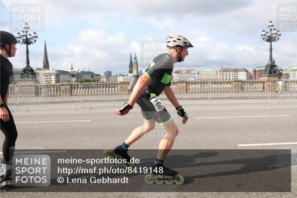 29.06.2025 - hella hamburg halbmarathon Lena Gebhardt http://msf.ph/oto/8419148 29.06.2025 08:57:29 Lombardsbrücke 160 meine-sportfotos.de