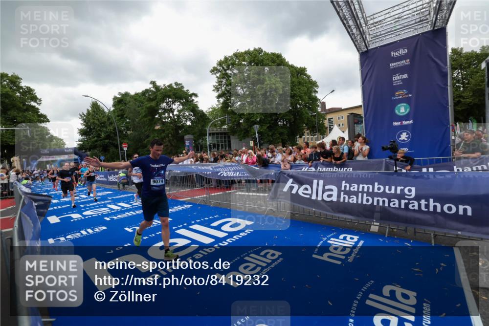 29.06.2025 - hella hamburg halbmarathon Zöllner http://msf.ph/oto/8419232 29.06.2025 10:52:23 Ziel 4140, 4419, 4587, 6164, 7896, 9074, 13211, 13707, 15144, 15446, 17773, 17997 meine-sportfotos.de