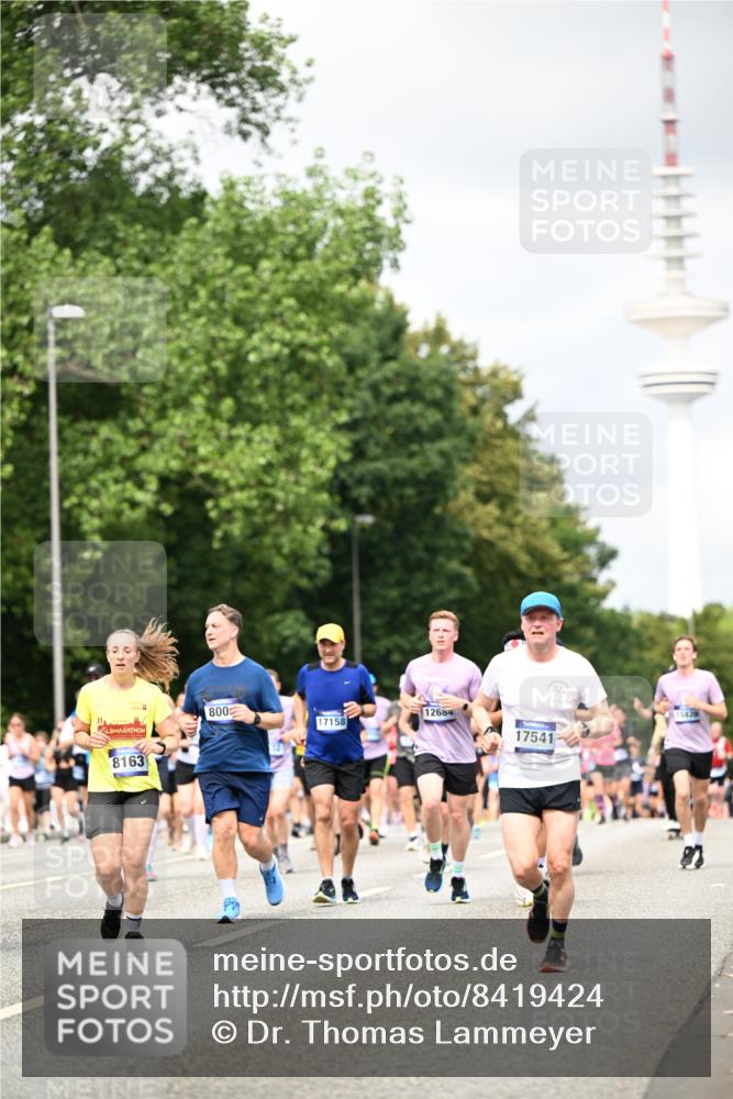 29.06.2025 - hella hamburg halbmarathon Dr. Thomas Lammeyer http://msf.ph/oto/8419424 29.06.2025 10:46:23 Kennedybrücke 1039, 1317, 1648, 1712, 2762, 2763, 2974, 3326, 3459, 3532, 3568, 4329, 4541, 4885, 5432, 5671, 5942, 6066, 6137, 6153, 6320, 6450, 6719, 6726, 6793, 7968, 8004, 8162, 8163, 8443, 8586, 8712, 9588, 10181, 10483, 10872, 11011, 11017, 11097, 11098, 11207, 11255 meine-sportfotos.de
