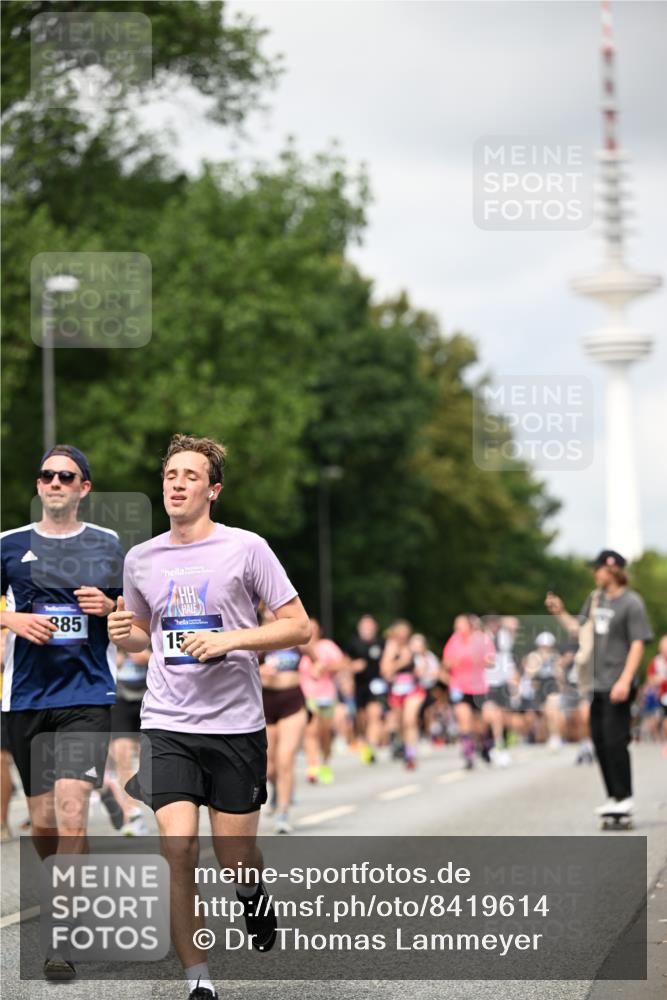 29.06.2025 - hella hamburg halbmarathon Dr. Thomas Lammeyer http://msf.ph/oto/8419614 29.06.2025 10:46:30 Kennedybrücke 1039, 1648, 1712, 2069, 2974, 3276, 3326, 3459, 3568, 4329, 4385, 4541, 4735, 4736, 4885, 5432, 5671, 5942, 6137, 6153, 6320, 6450, 6726, 7022, 7023, 7968, 8004, 8014, 8162, 8163, 8712, 9588, 10181, 10532, 10872, 11011, 11017, 11098 meine-sportfotos.de