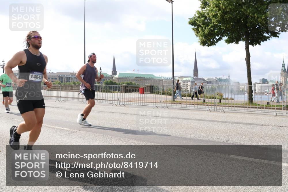 29.06.2025 - hella hamburg halbmarathon Lena Gebhardt http://msf.ph/oto/8419714 29.06.2025 10:05:37 Lombardsbrücke 4782, 14642, 1229, 1863, 1936, 1981, 2288, 2298, 2471, 2540, 2624, 3461, 3578, 3929, 4014, 4220, 4782, 5073, 5762, 6059, 7826, 8894, 8909, 8999, 9007, 9075, 9165, 9339, 9477, 9559, 9680, 9736, 9737, 9738, 9917, 10343, 10694, 10791, 10998, 11784, 11873, 11958, 12557, 13221, 13717, 14203, 14465, 14642, 16092, 16478, 16546, 16847, 17707, 17731, 17740, 17885, 18616, 18617, 18973, 19034, 19248 meine-sportfotos.de