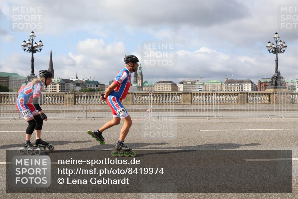 29.06.2025 - hella hamburg halbmarathon Lena Gebhardt http://msf.ph/oto/8419974 29.06.2025 08:57:39 Lombardsbrücke 219 meine-sportfotos.de