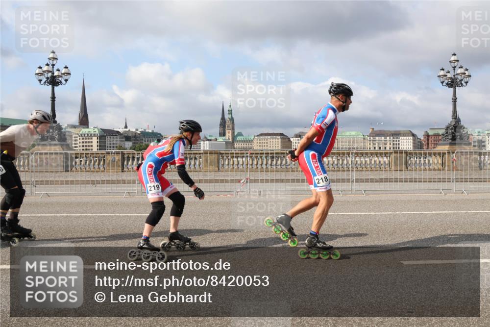 29.06.2025 - hella hamburg halbmarathon Lena Gebhardt http://msf.ph/oto/8420053 29.06.2025 08:57:39 Lombardsbrücke 219, 218 meine-sportfotos.de