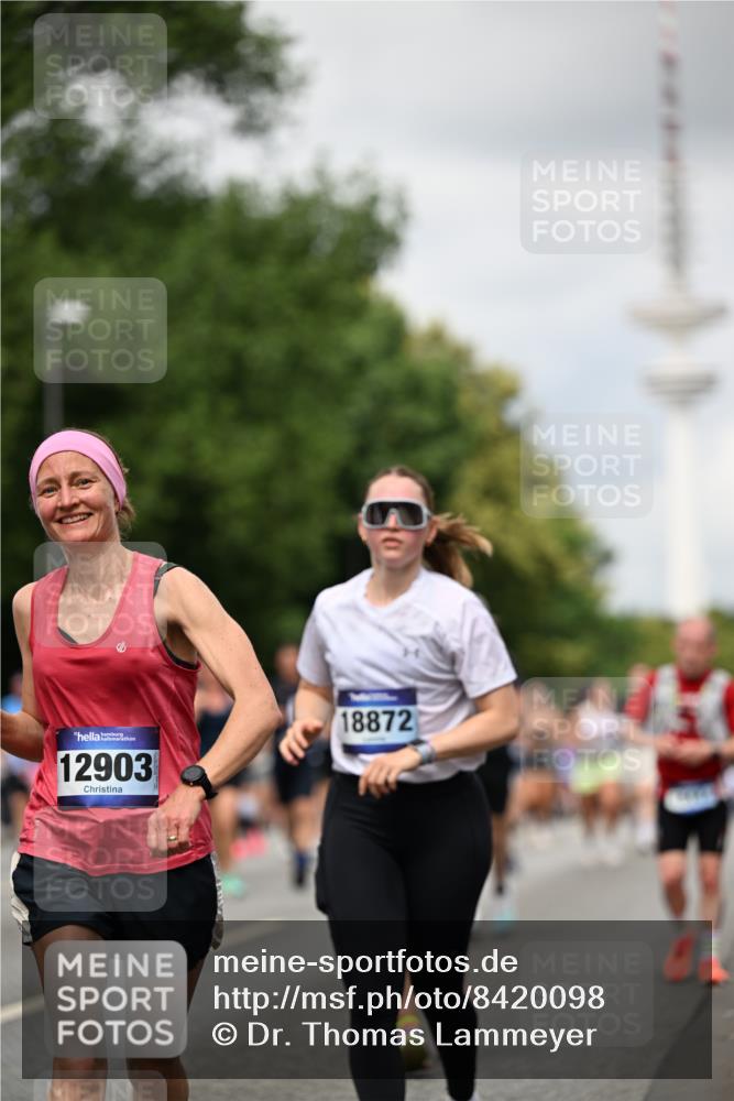 29.06.2025 - hella hamburg halbmarathon Dr. Thomas Lammeyer http://msf.ph/oto/8420098 29.06.2025 10:46:47 Kennedybrücke 1039, 1712, 1752, 2069, 2134, 2974, 3276, 3326, 3568, 4385, 4541, 4680, 4735, 4736, 5419, 5671, 6136, 6320, 6440, 6828, 7022, 7023, 7040, 7043, 7260, 8014, 8525, 8526, 8712, 9644, 10532, 10623, 10842, 11074, 11075 meine-sportfotos.de