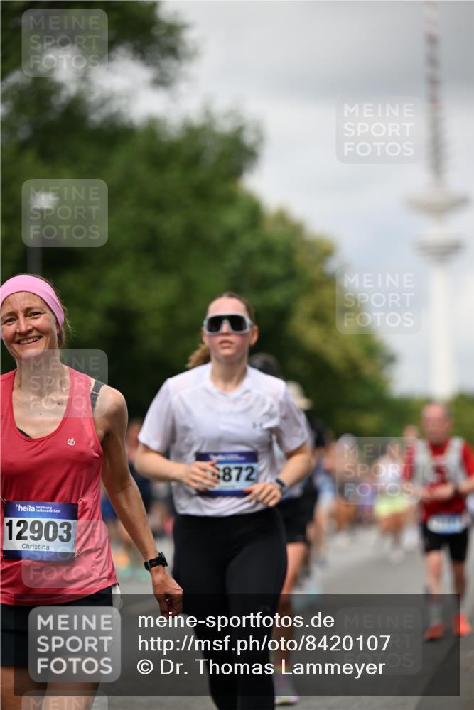 29.06.2025 - hella hamburg halbmarathon Dr. Thomas Lammeyer http://msf.ph/oto/8420107 29.06.2025 10:46:47 Kennedybrücke 1039, 1712, 1752, 2069, 2134, 2974, 3276, 3326, 3568, 4385, 4541, 4680, 4735, 4736, 5419, 5671, 6136, 6320, 6440, 6828, 7022, 7023, 7040, 7043, 7260, 8014, 8525, 8526, 8712, 9644, 10532, 10623, 10842, 11074, 11075 meine-sportfotos.de